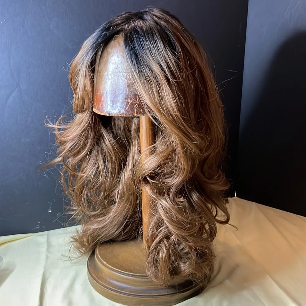 Wig. #1203 - Picture 3 of 6